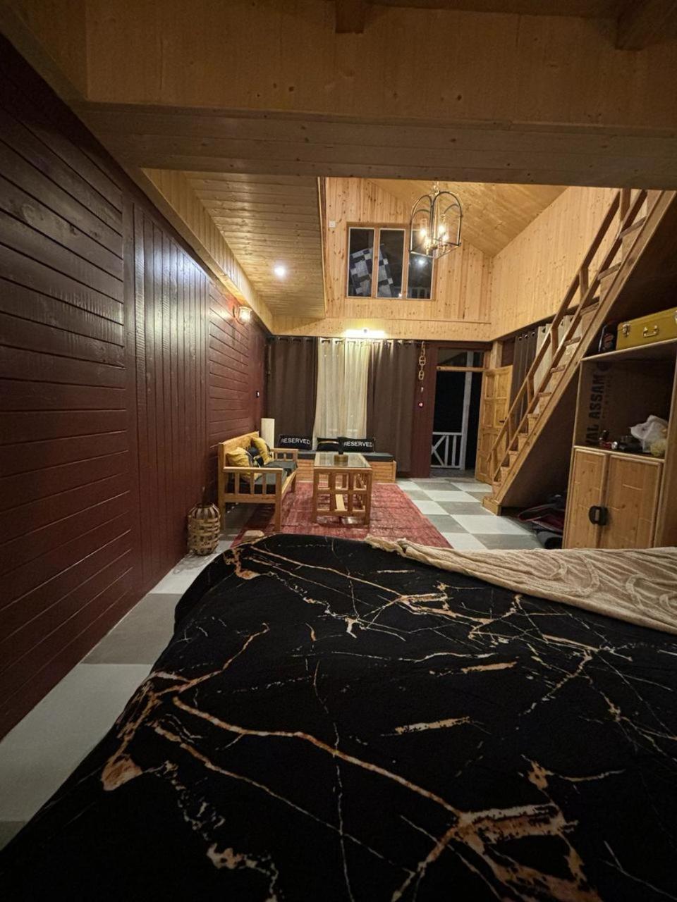 Soho House Apartment Jibhi Bagian luar foto