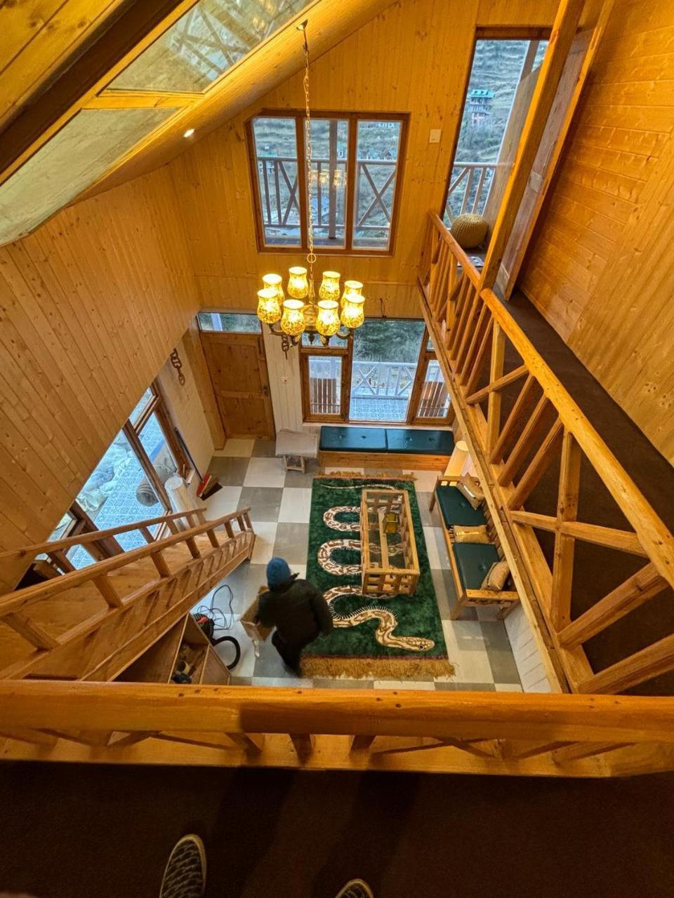 Soho House Apartment Jibhi Bagian luar foto