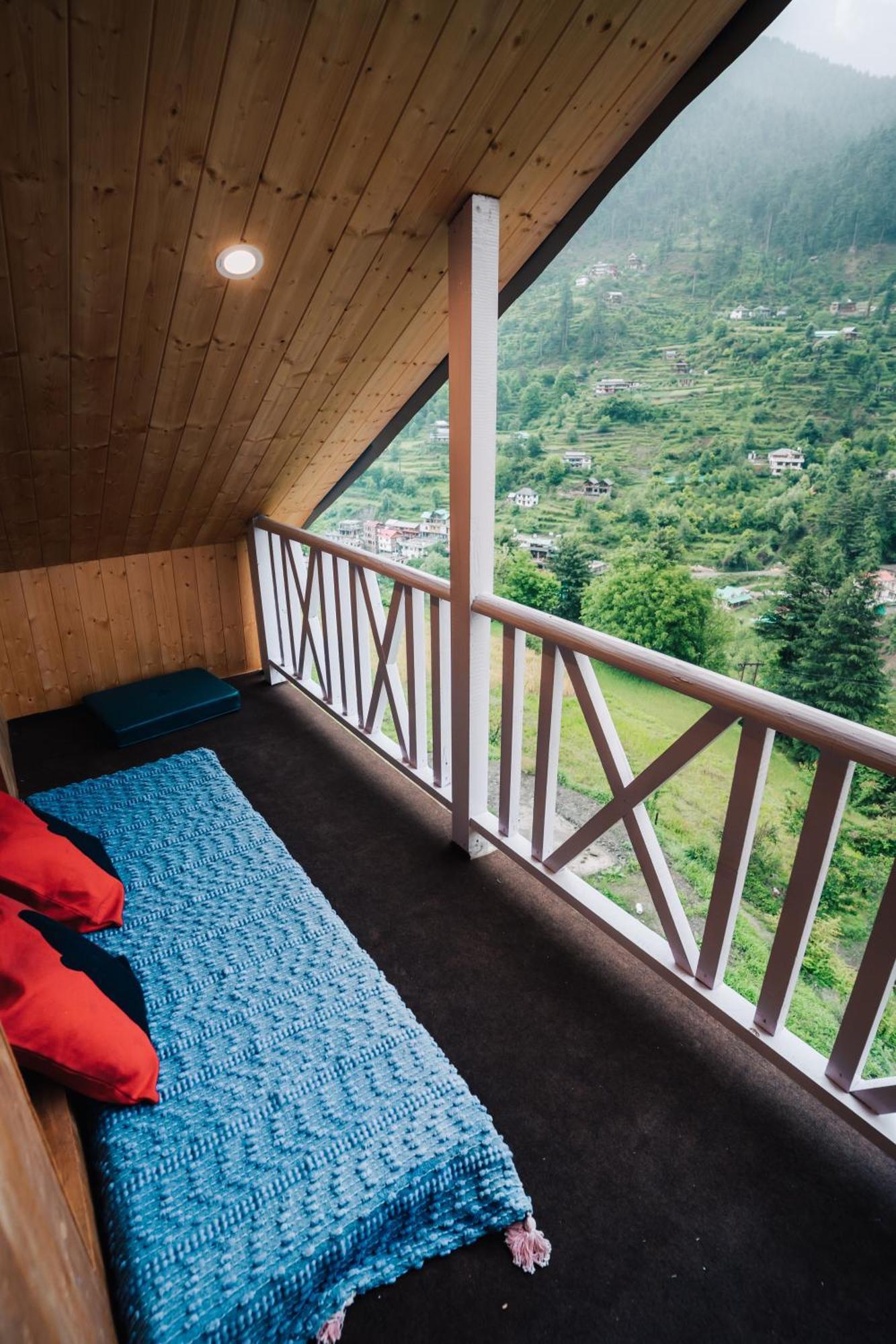 Soho House Apartment Jibhi Bagian luar foto