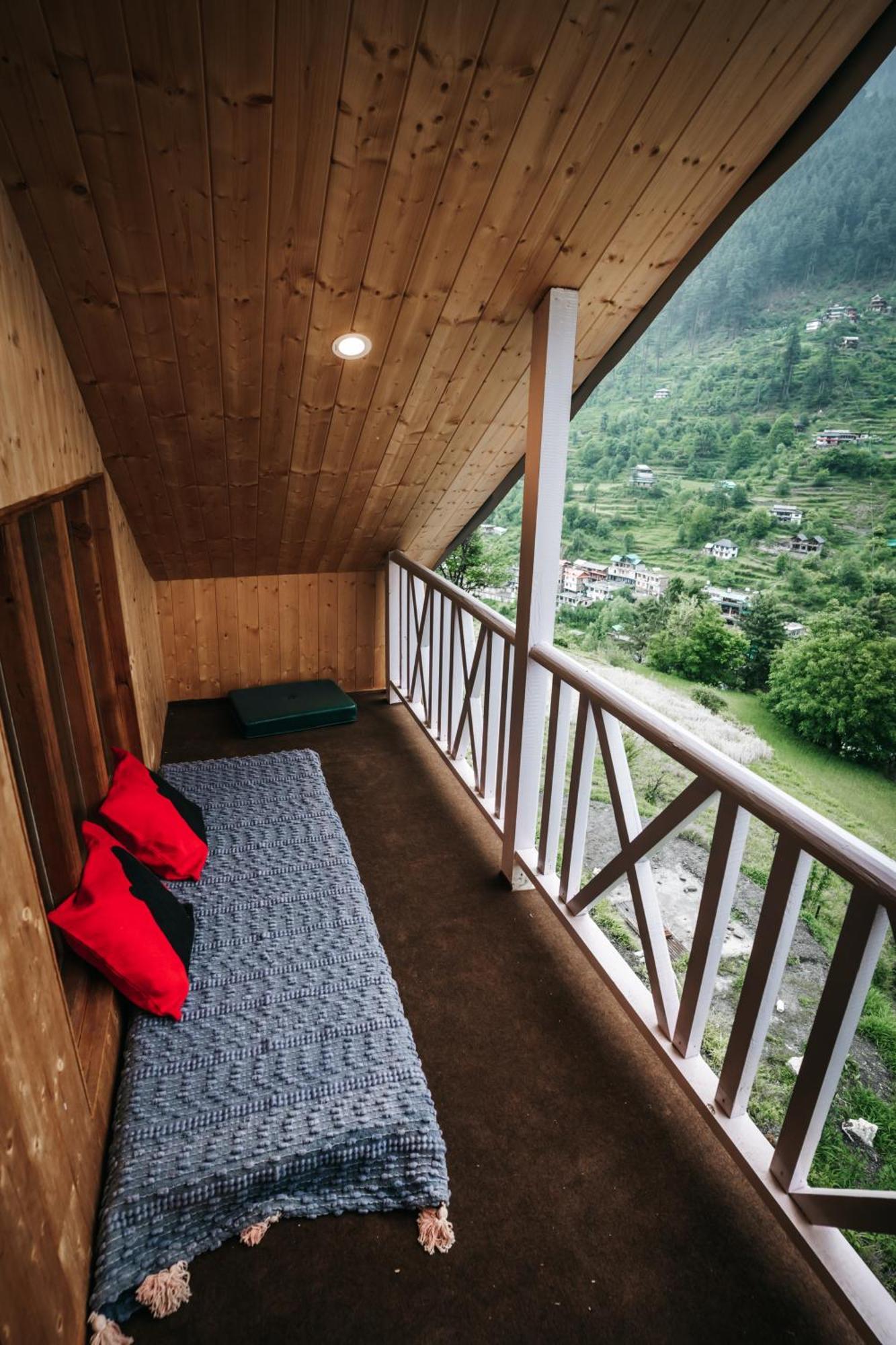 Soho House Apartment Jibhi Bagian luar foto