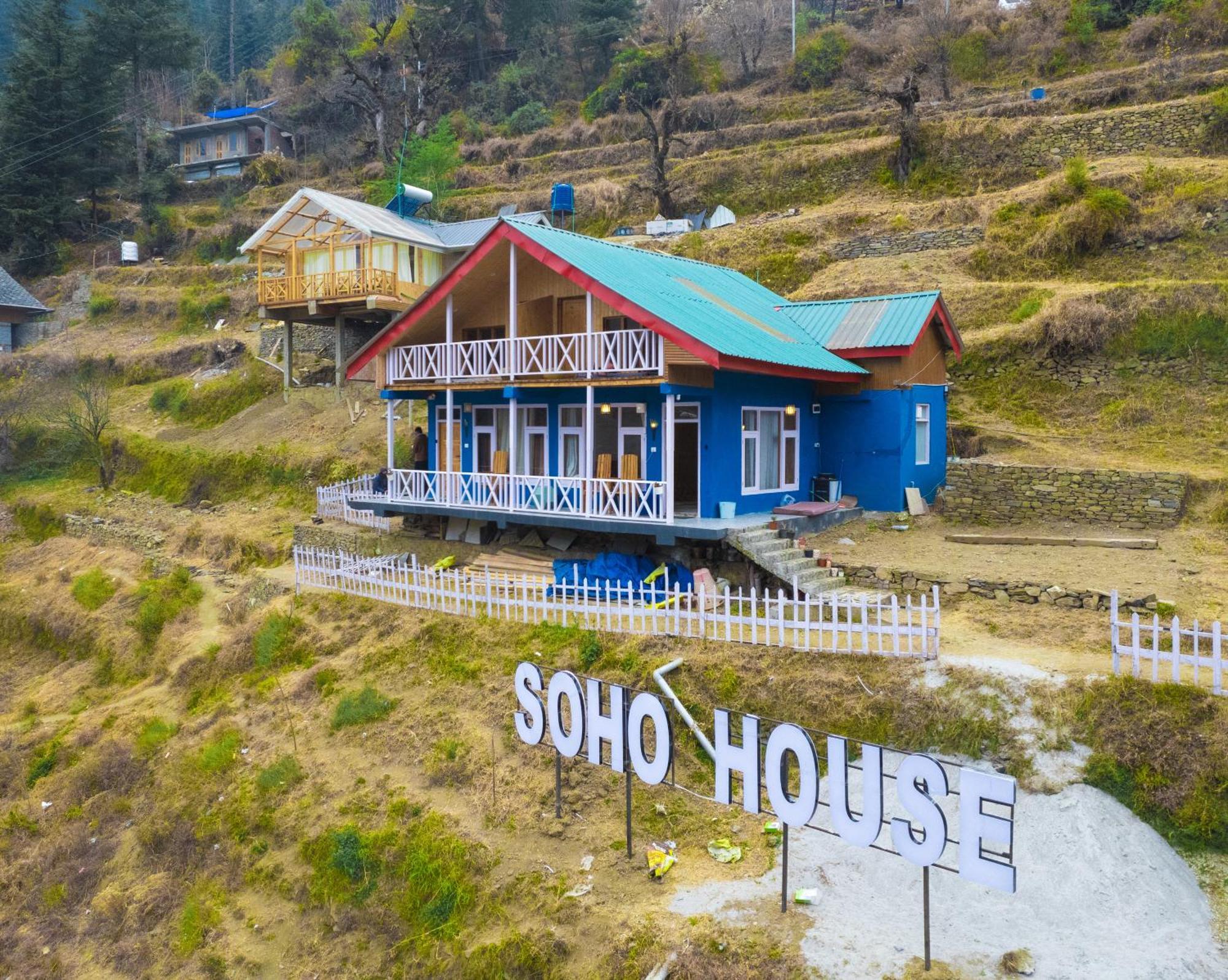 Soho House Apartment Jibhi Bagian luar foto